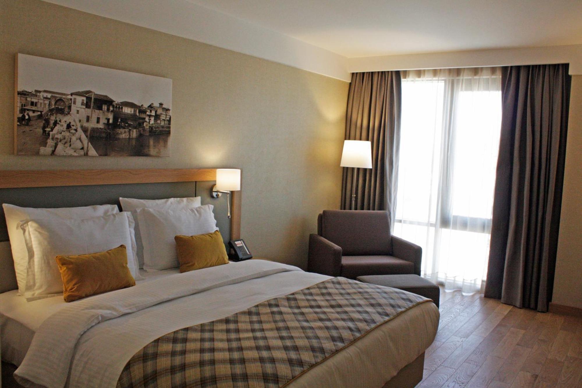 Ramada Hotel & Suites Адана Екстер'єр фото